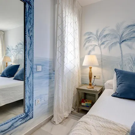Puerto Banus Harbour View Апартаменты *